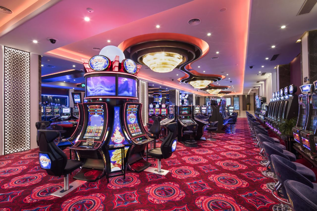 Шаровой механический грабитель ради бесплатной - Fairy Hand Casino Slot Machine